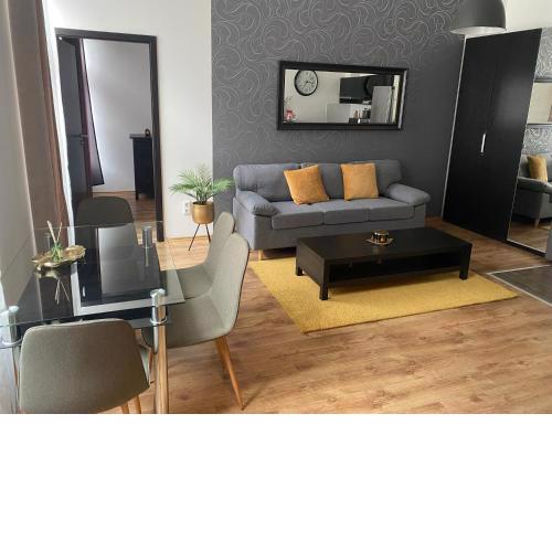 Basilica Luxury Apartment