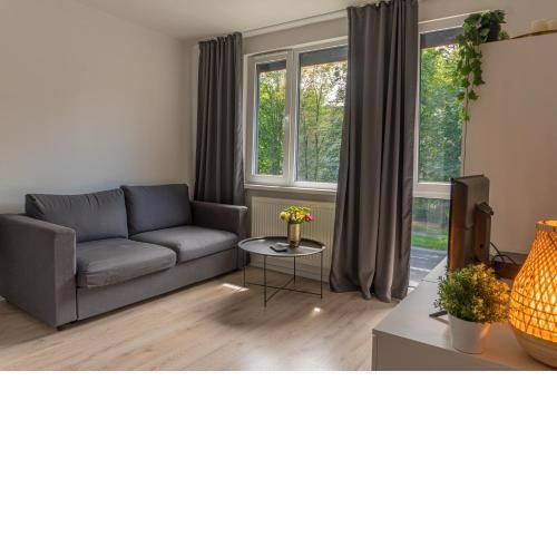 Batorego 18 - White - 450m stacja metra Pola Mokotowskie, 800m Biblioteka Narodowa, 20m piękny park Pola Mokotowskie, 800m do SGH - Wifi - Smart TV - Good Apartments