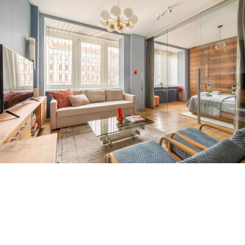 Bauhaus Luxury 2-Bedroom in The Absolute Center