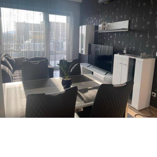 Bay Shore Flat