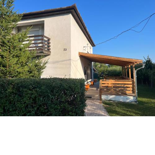 BB Fonyódi út Apartman