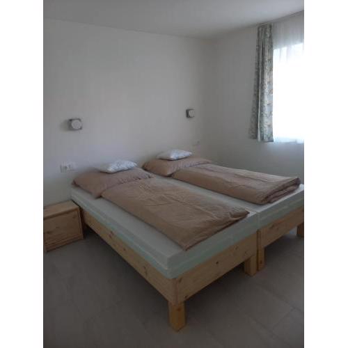 BB64 Apartmanház