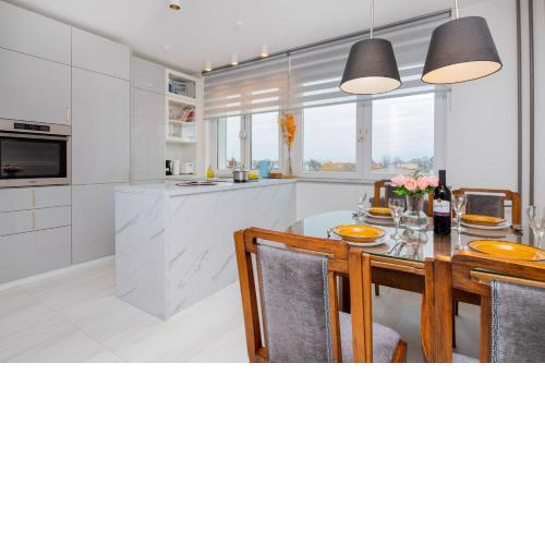 Beach Apartment with Balcony near the Beach in Sopot by Noclegi Renters