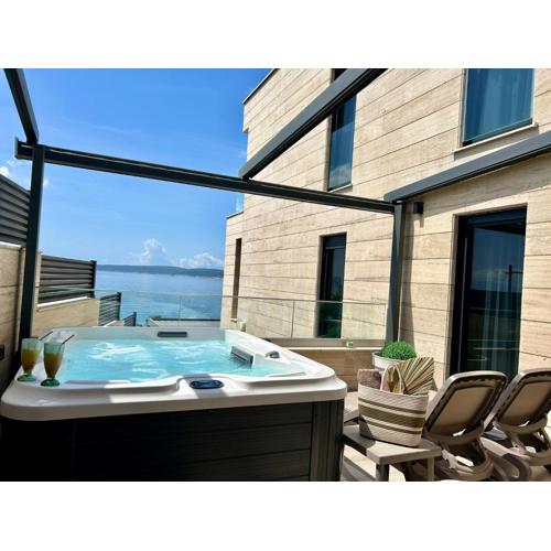 BEACH FRONT VILLA FRAN - DELUXE SEA VIEW SUITE with private jacuzzi # 3