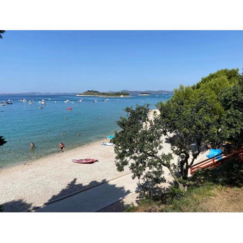 Beach House Mane Sol PAKOŠTANE
