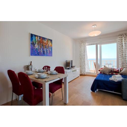 Beach Stay Apartment Ivon