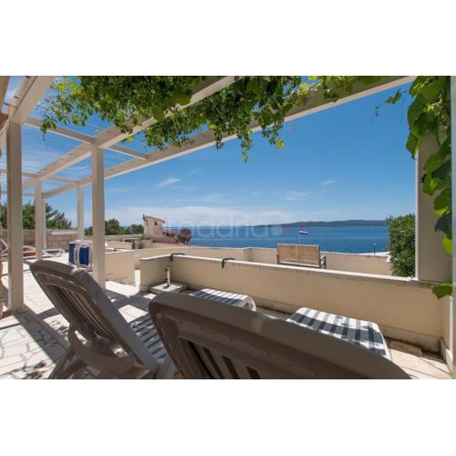 Beachfront Brela Apartments Ljubica