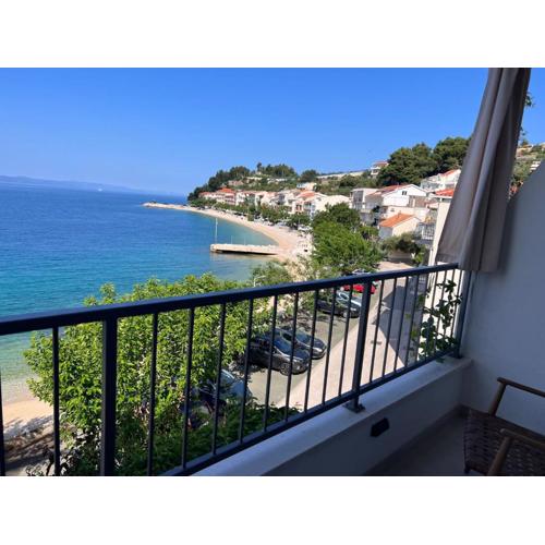 Beachfront Comfort Apartments SINAJKO