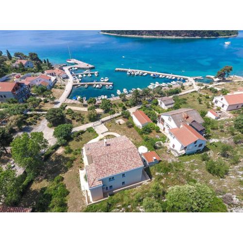 Beachfront Holiday House Kaliope