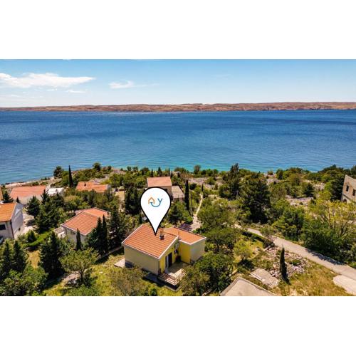 Beachfront House Nada - Happy Rentals