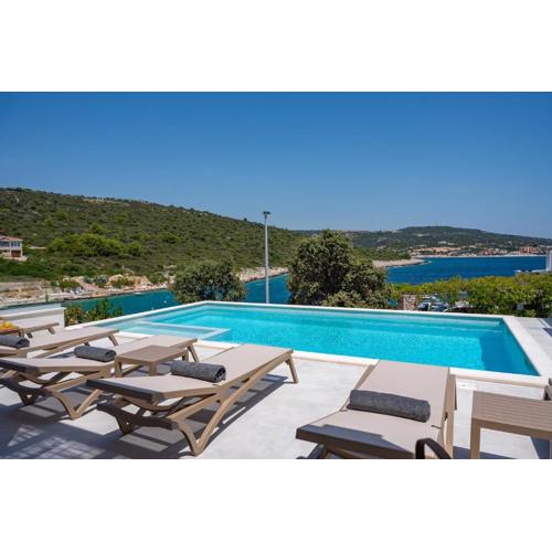 Beachfront Villa Larisa with Whirlpool, Media room