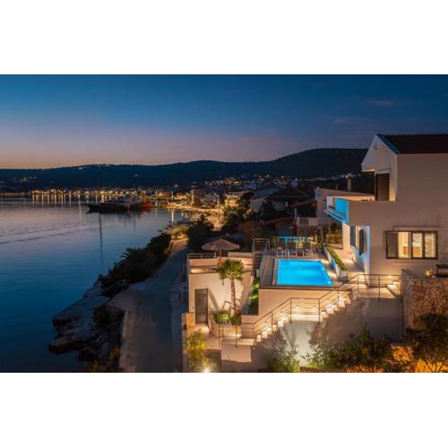 Beachfront Villa Mila M with Pool