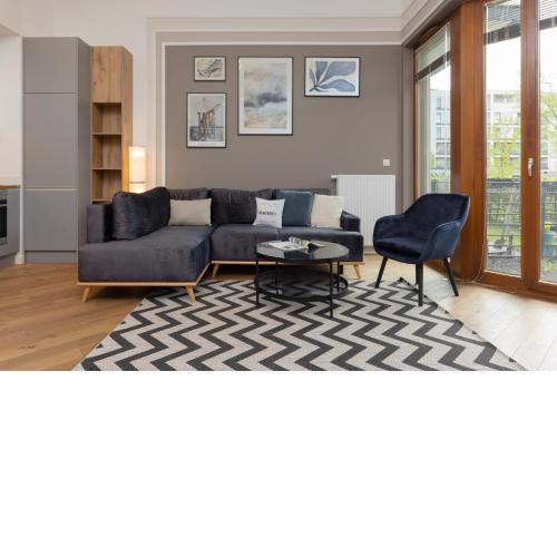 Beautfiul Warsaw Apartment for Families with AC by Noclegi Renters