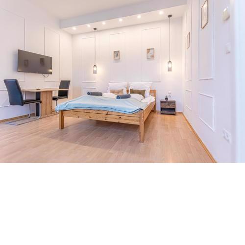Beautiful 2BR Apartment Near Bahnhof Wien Meidling