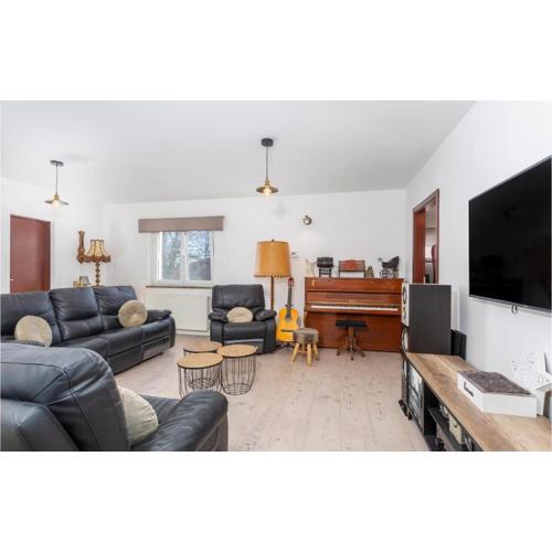 Beautiful Apartment In Kastav With Wifi
