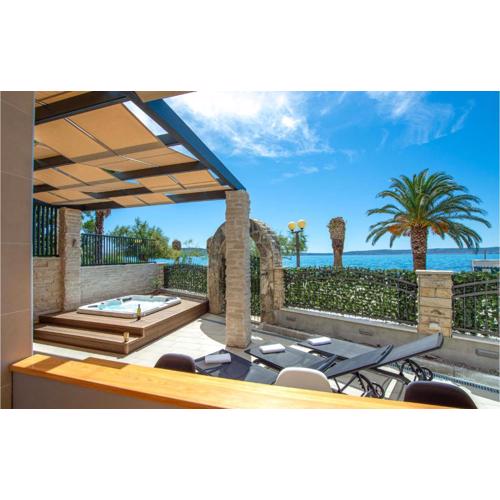 Beautiful Apartment In Kastel Gomilica