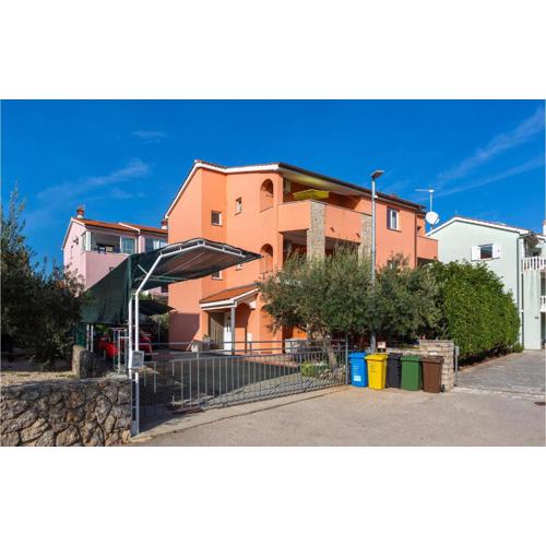 Beautiful Apartment In Krk With Kitchen