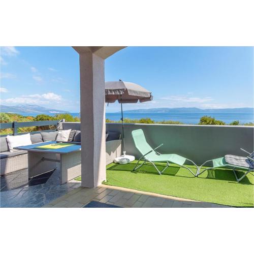 Beautiful Apartment In Labin With Wifi