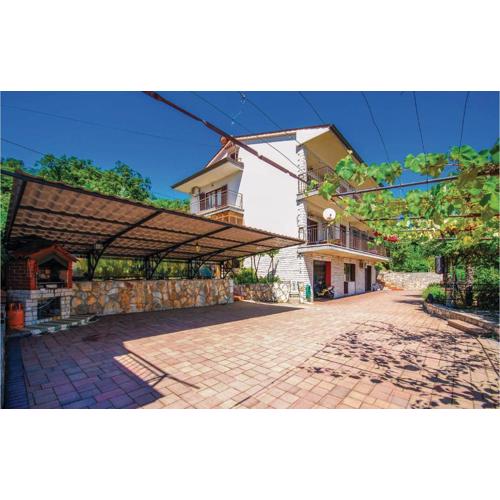 Beautiful Apartment In Lovran With Wifi