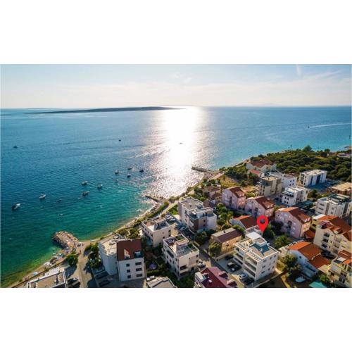 Beautiful Apartment In Mandre With Wifi