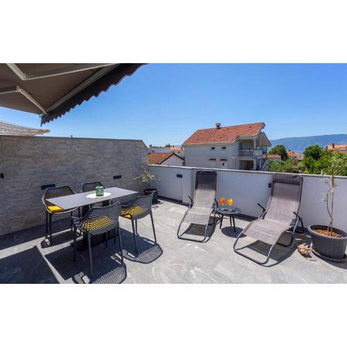 Beautiful Apartment In Pinezici