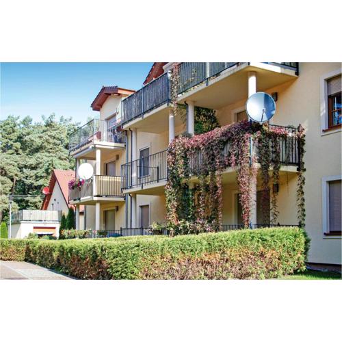 Beautiful Apartment In Pobierowo