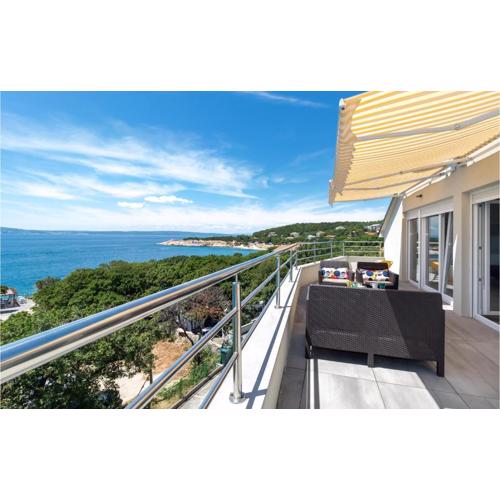 Beautiful Apartment In Povile With Wifi