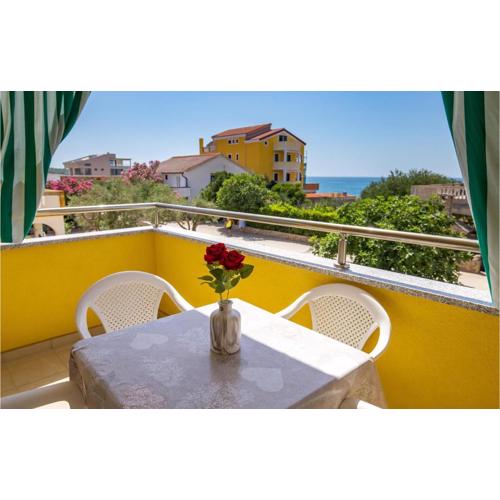 Beautiful Apartment In Povljana