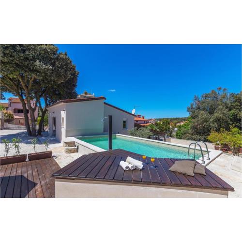 Beautiful Apartment In Pula With Wifi