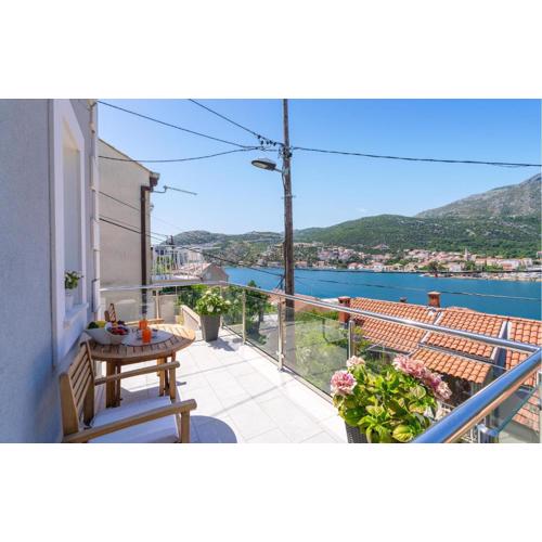 Beautiful Apartment In Sustjepan