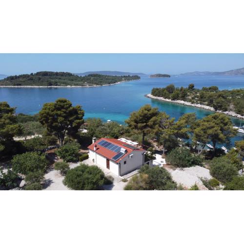 beautiful bay house Duga
