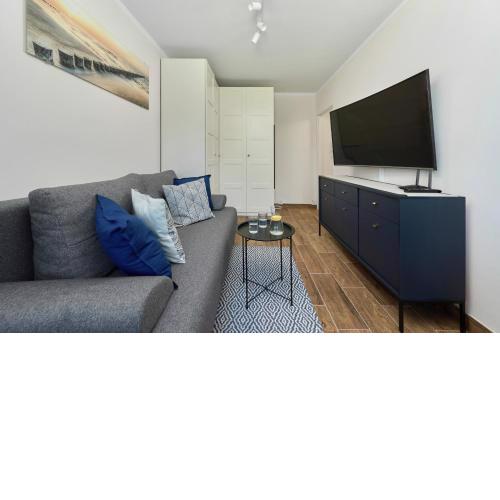 Beautiful & Bright Studio Krynicka for 3 Guests by Noclegi Renters