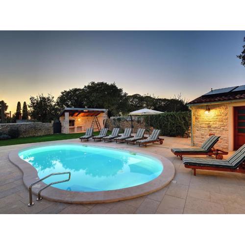 Beautiful Casa Silvano with swimming pool