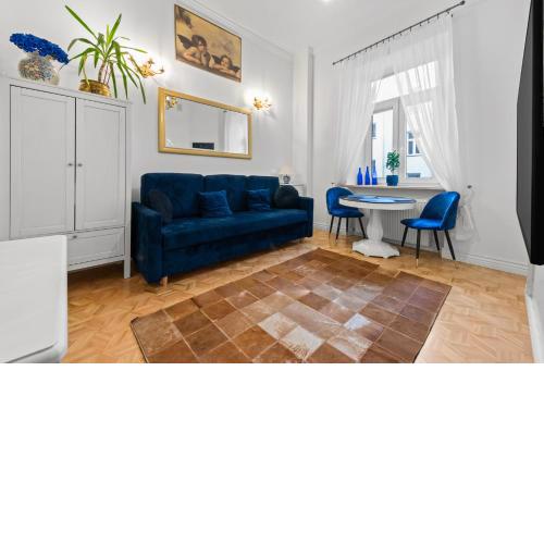 Beautiful flat. Great location.