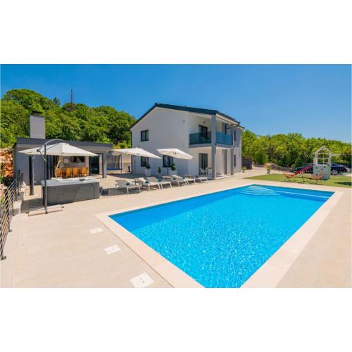 Beautiful Home In Imotski