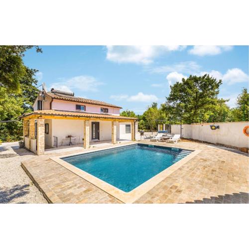 Beautiful Home In Krnicari With Wifi