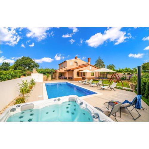 Beautiful Home In Marcana With Wifi