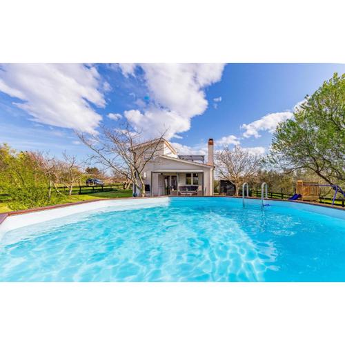 Beautiful Home In Marcana With Wifi