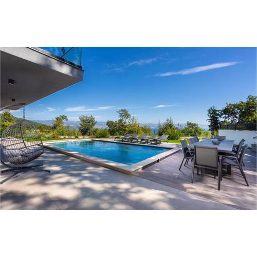 Beautiful Home In Opric With Wifi
