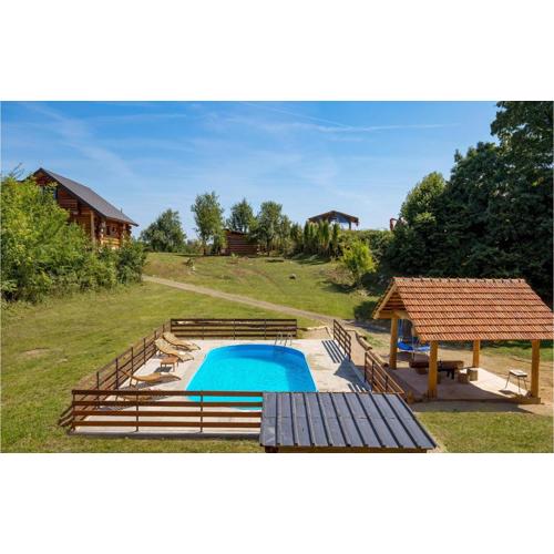 Beautiful Home In Slunj