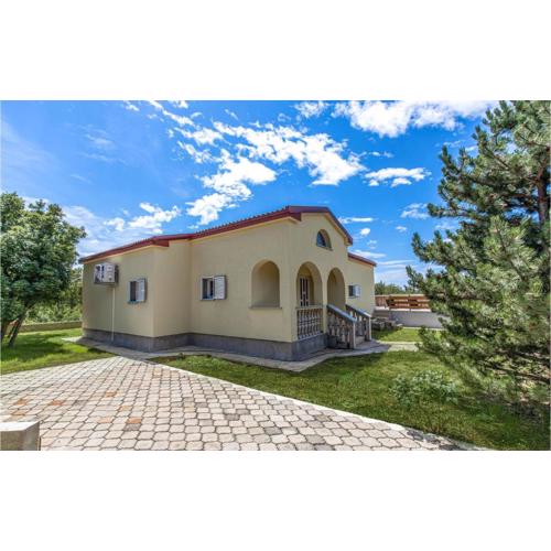 Beautiful Home In Smrika With Wifi