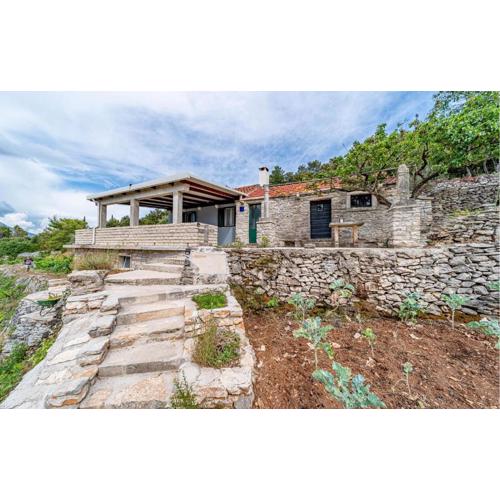 Beautiful Home In Zrnovo With Wifi