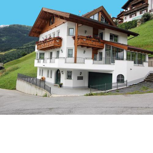 Beautiful New Apartment in Hochgallmigg
