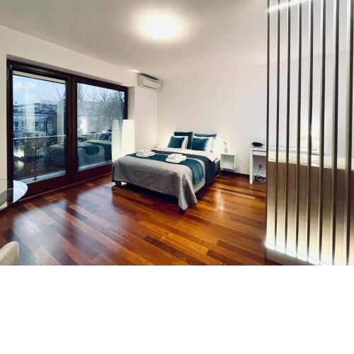 Beautiful Studio in Mokotów near Królikarnia Park 2