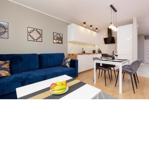 Beautiful Two-Bedroom Apartment Warsaw Bielany by Noclegi Renters