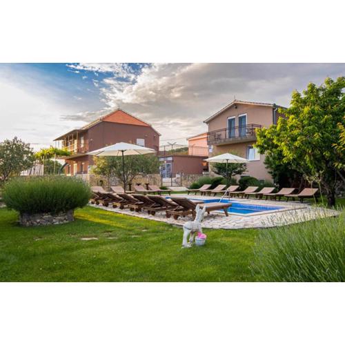 Beautiful Villa Popovica Dvori in Makarska