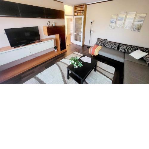 Becky Apartman