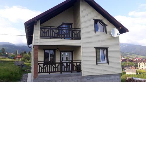 BEE HOUSE Поляниця Апартаменти