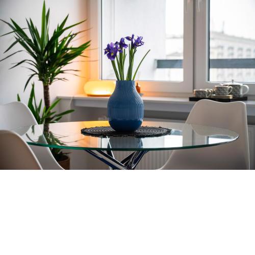 Bella Luna Luxury Suites - Oasis Gem in Warsaw