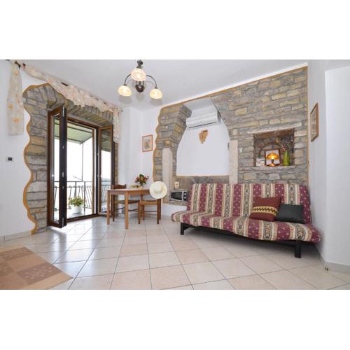 Bella Vista Apartments